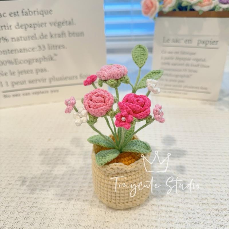 Crochet Handmade Flowerpots sunflowers  graduation gift  mother's Day  women's day Colorful Decoration Creactive Gift Valentine's Day Decorative Plants graduation gift  Ornaments