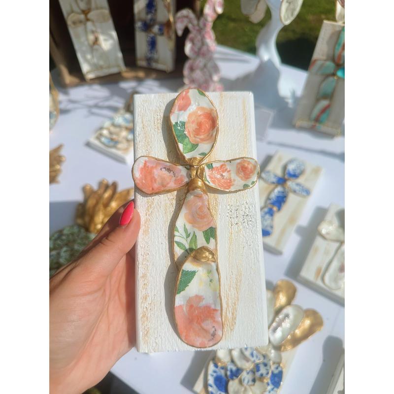 Medium Pastel Floral Cross