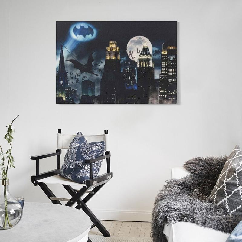 DC Comics Bat Signal Over Gotham City Gallery Wrapped Canvas Wall Decor - Vintage Batman Wall Art for Man Cave Or Movie Room