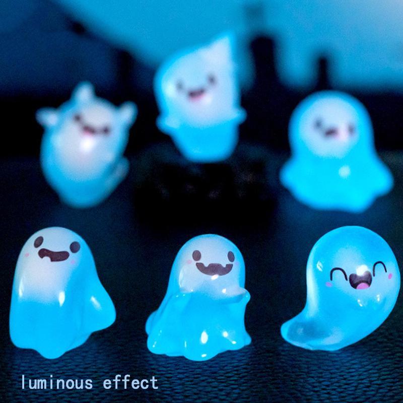 Creative Cute Cartoon Little Ghost Design Resin Ornament, 6 Counts set DIY Mini Resin Craft, Glow in The Dark Home Decor, Cute Decoration for Home & Office