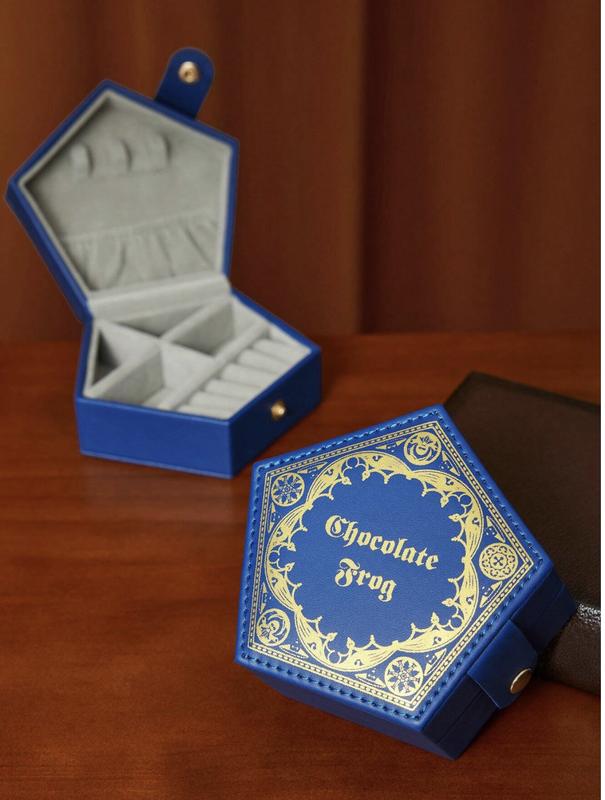 The Chocolate Frog Geometric Shaped Jewelry Storage Box With Letter Print