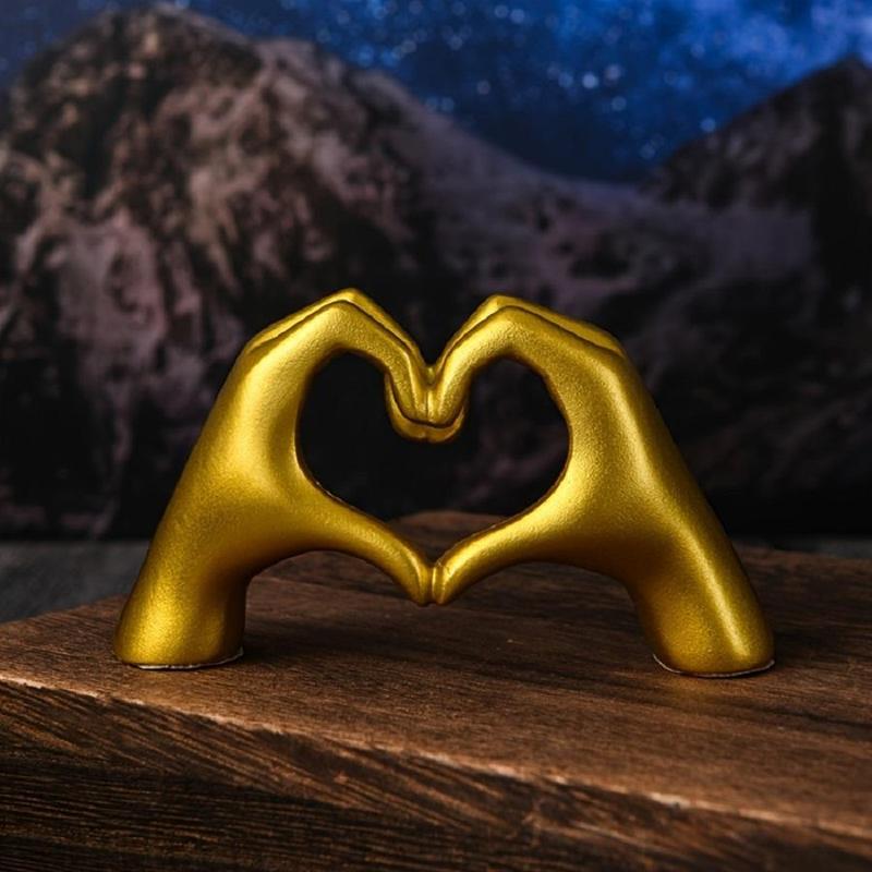 Hand Shaped Design Resin Ornament, 1 Count Modern Couple Themed Desktop Decoration, Home Decor Supplies for Living Room Bedroom Office