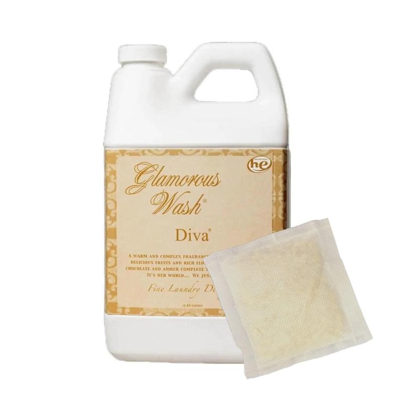 Tyler Candle Company Glamorous Wash - Laundry Detergent w  Single Sachet Pouch - Diva fragrance (1.89L   64oz)