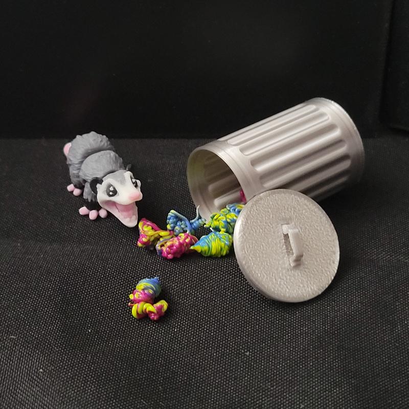 Mini Opossum Trash Can - High Quality 3D Printed Movable PLA Plastic Flexi Animal Desk Decoration Set