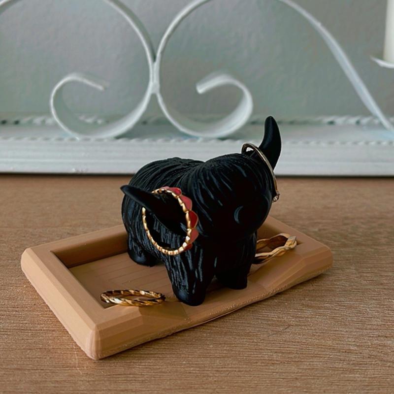 Personalized Highland Cow Ring Holder with Bed Dish - Farmhouse Decor Jewelry Organizer for Men and Women - Lightweight Plastic - Gift for Her or Him - Racks