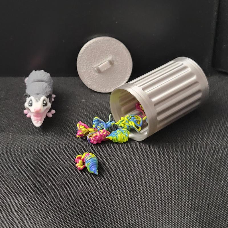 Mini Opossum Trash Can - High Quality 3D Printed Movable PLA Plastic Flexi Animal Desk Decoration Set