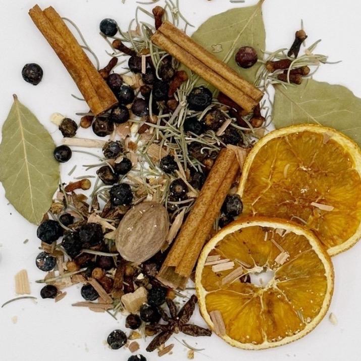 Yule Simmer Spell Kit  Oranges, Star Anise & Festive Herbs for Holiday Magic