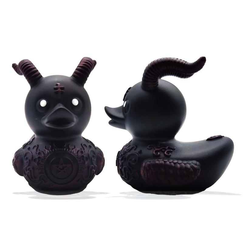 Halloween Whimsy Goth Duck Decor, Gothic Little Resin Duck Figurine Halloween Statue Ducks Office Desk Decor Car Decorations,Gothic Duck Decor for Car Decor Tabletop Ornaments Gifts (Satanic Duck)