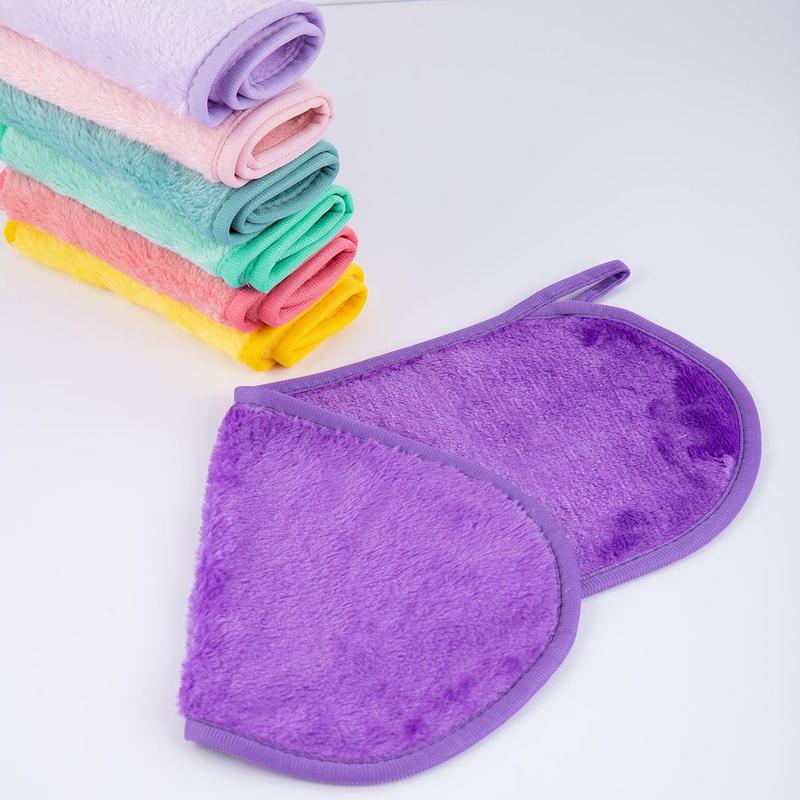 Random Color Reusable Facial Cleansing Towel, Soft Flannel Facial Washing & Skincare Towel with Hanging Hole, Makeup Remover Tool for Women