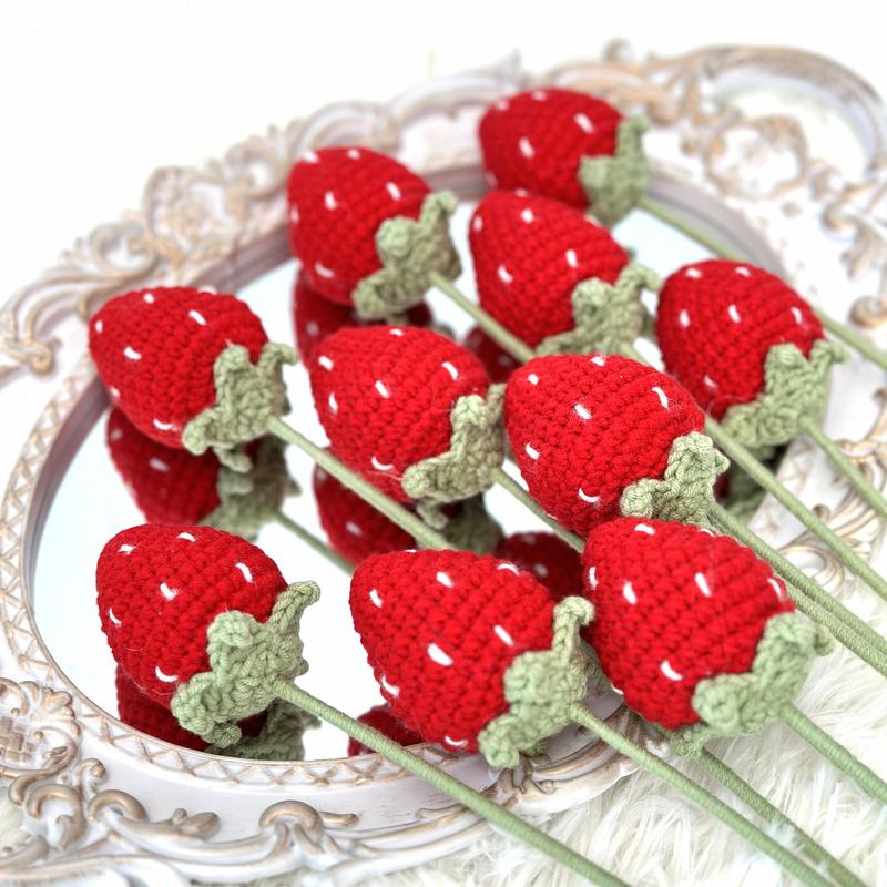 Crocheted strawberry,10pcs Artificial Fiber strawberry Flower without vase, wedding, birthday, party decoration, can be given to couples, friends